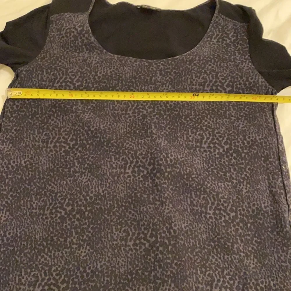THEORY silk blouse in perfect condition. Size S
